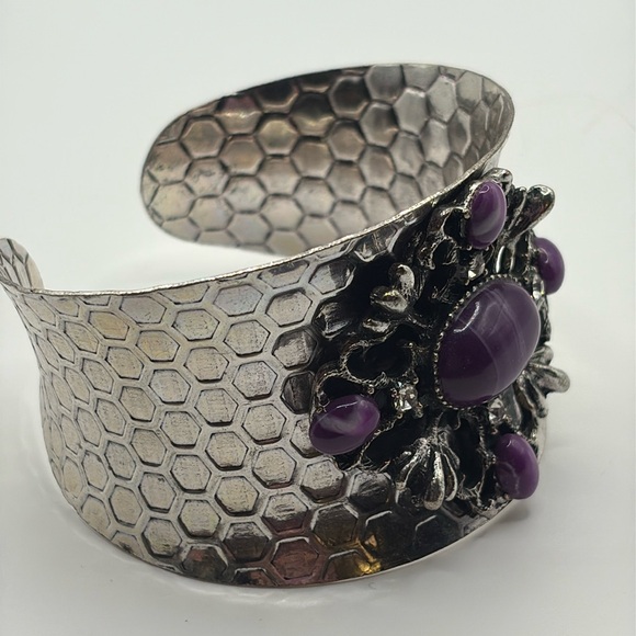 Silver Honeycomb Cuff 6-9” - Picture 8 of 8